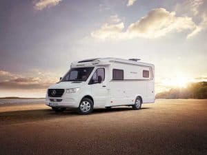 Cara Compact 640, Mercedes, Sonnenaufgang