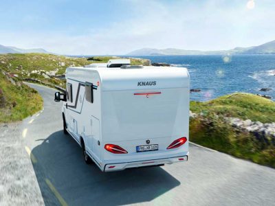 VAN TI 650 MEG Vansation, von hinten an der Küste